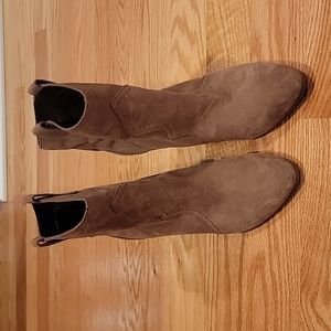 Light tan color suede western style pull on booties in 8.5 size by Aerosoles